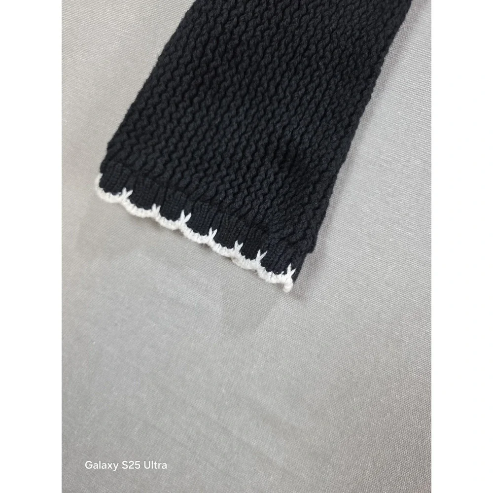 Old Navy Girls Black Sweater Medium 8 Loose Weave 3D‎ Pom Poms